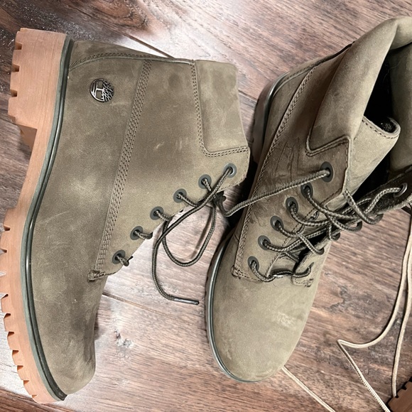 7 army green boots - Picture 2 of 2